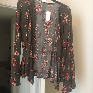 Brand new Cardigan sz Med